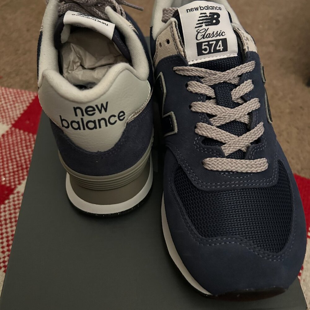 New Balance - Picture 3 of 6